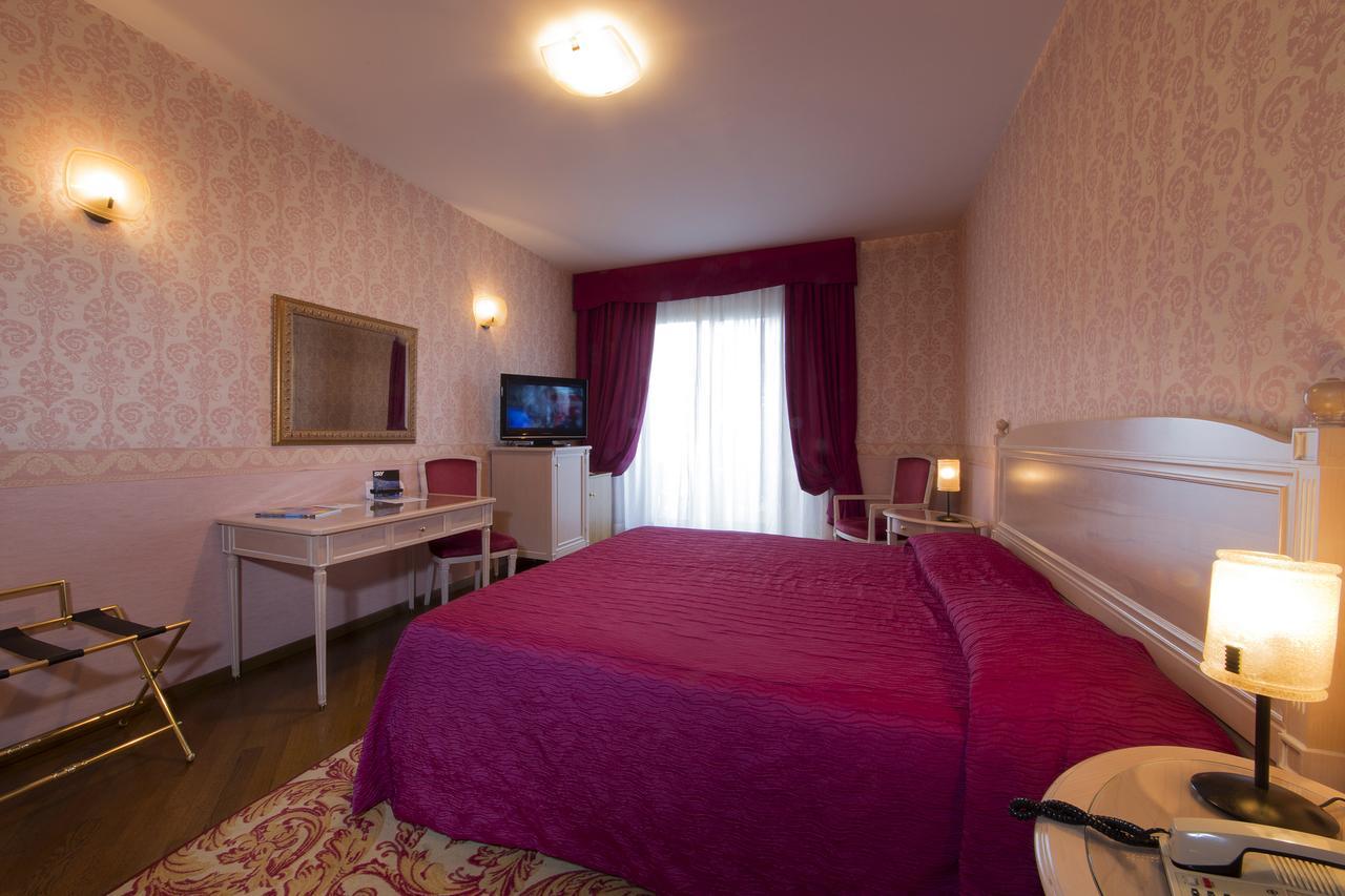 Hotel Catullo 3*